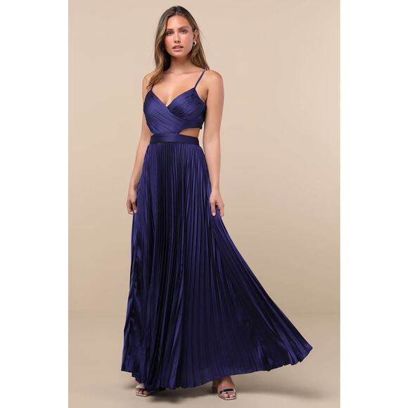 NWT Lulus Got the Glam Navy Blue Pleated Cutout Maxi Dress Wedding Bridesmaid S - Picture 1 of 6